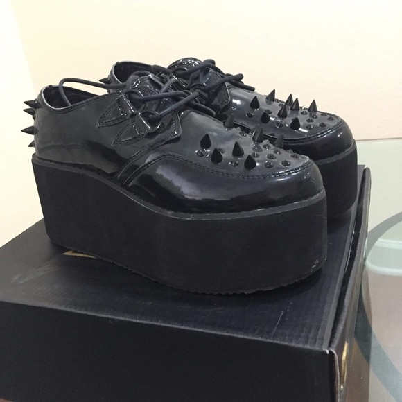 YRU Shoes - YRU Black Spiked Kreeper Platform/Flatform Size 7